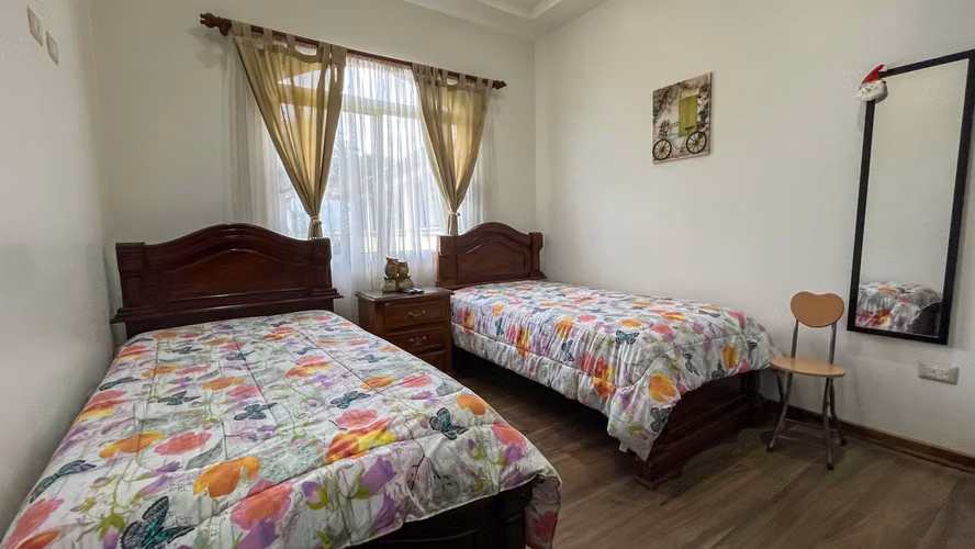 Se vende: Escazú, privacidad y elegancia en una sola planta en Los Laureles