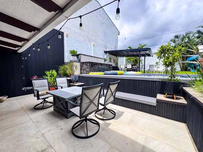 Casa independiente recién remodelada en Escazú - Imagen 7