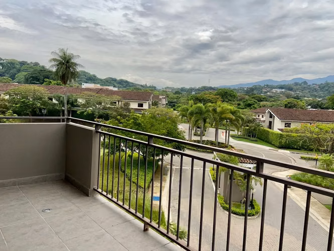 VENTA DE APARTAMENTO AMUEBLADO EN PARQUES DEL SOL - SANTA ANA