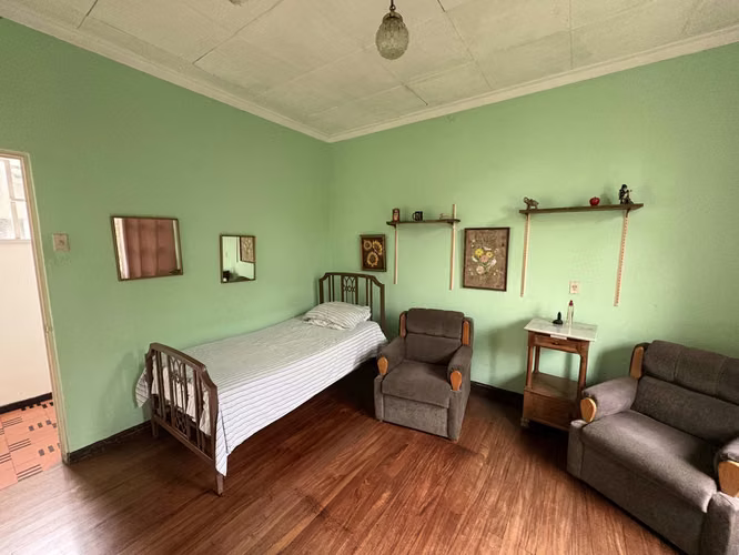 Francisco Peralta Casa con precioso lote! # 1150