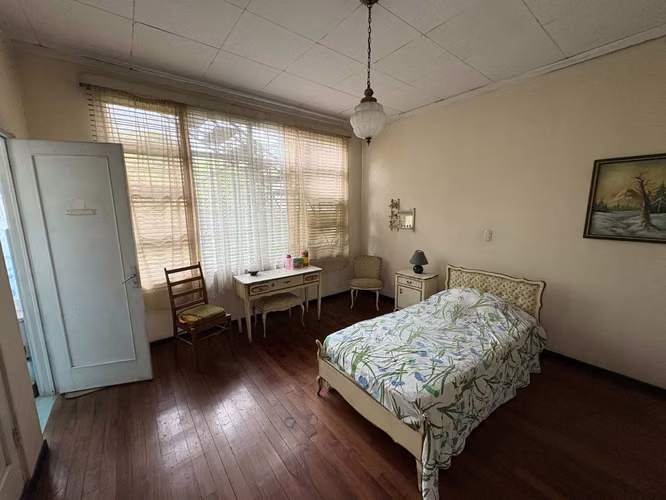 Francisco Peralta Casa con precioso lote! # 1150