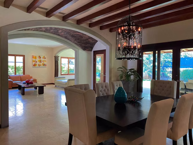 VENTA DE CASA MEDITERRANEA EN HACIENDA LINDORA, SANTA ANA - Imagen 4