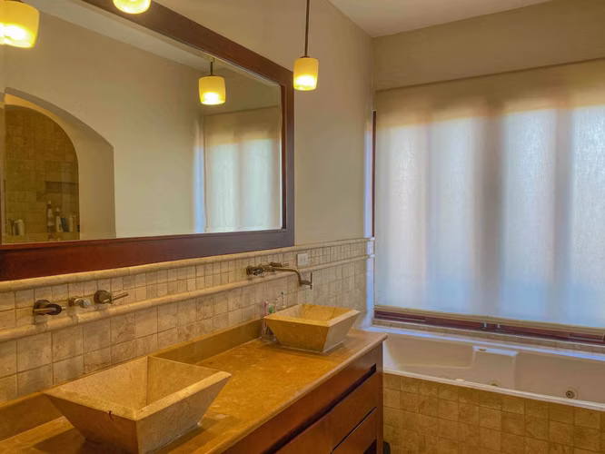 VENTA DE CASA MEDITERRANEA EN HACIENDA LINDORA, SANTA ANA - Imagen 8
