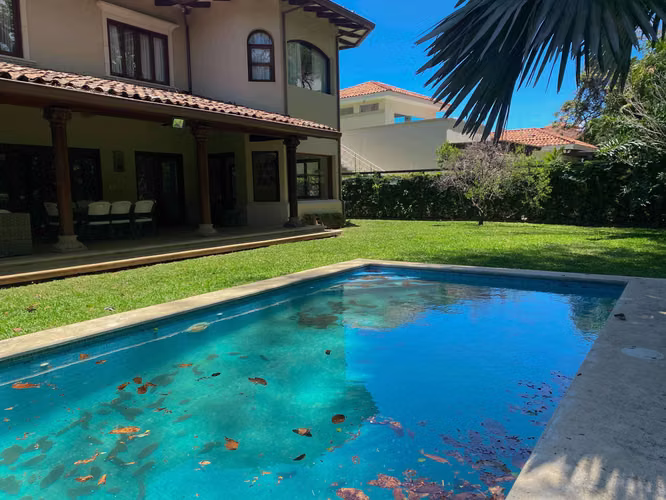 VENTA DE CASA MEDITERRANEA EN HACIENDA LINDORA, SANTA ANA - Imagen 14
