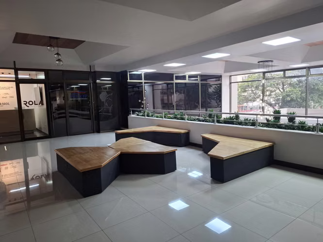Venta de oficina 194,38m2 en La Sabana, para inversión en Oficentro La Sabana, con seguridad y parqueos. - Imagen 7
