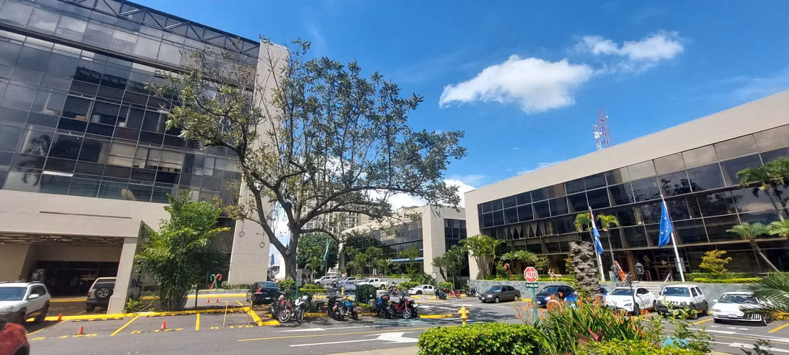 Venta de oficina 194,38m2 en La Sabana, para inversión en Oficentro La Sabana, con seguridad y parqueos. - Imagen 10
