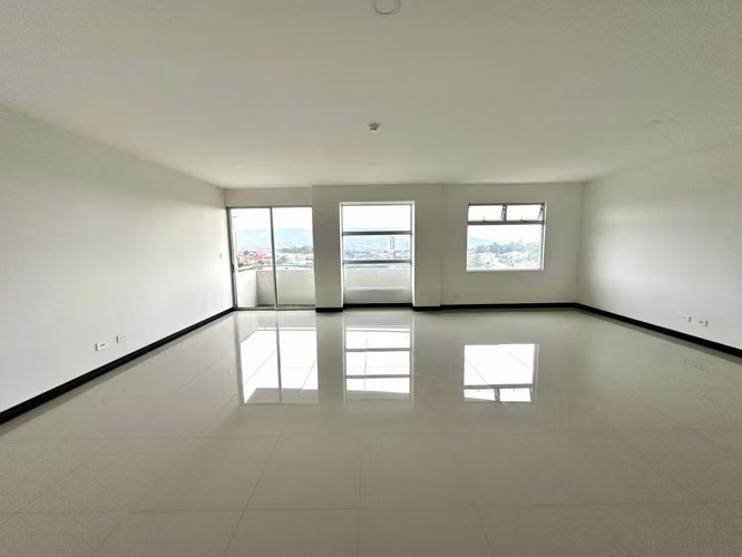 SE VENDE APARTAMENTO EN GRANADILLA, CURRIDABAT $260000