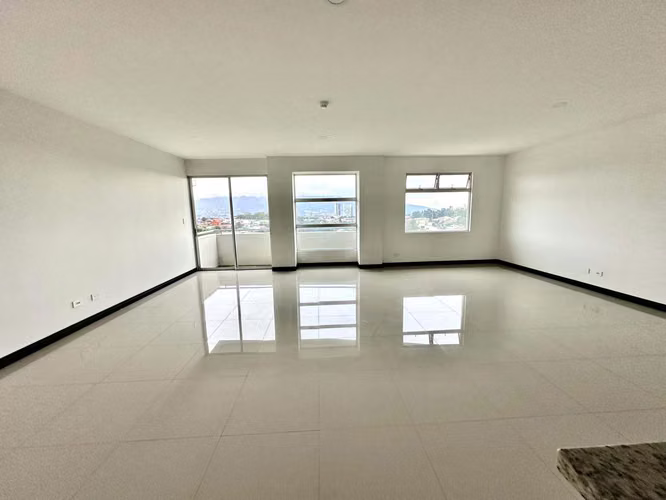 SE VENDE APARTAMENTO EN GRANADILLA, CURRIDABAT $260000