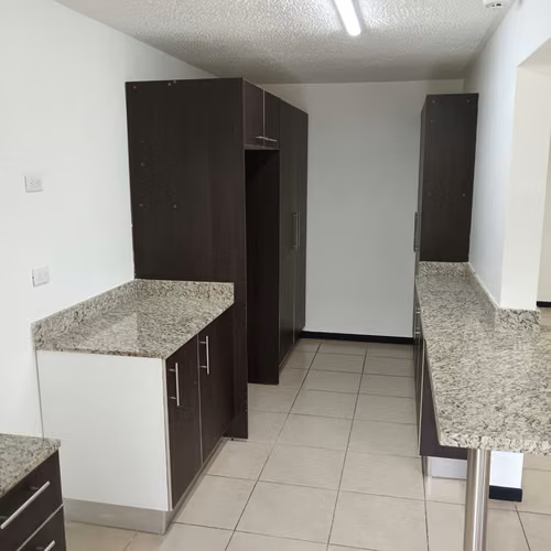 Apartamento 2 dormitorios 2 parqueos, Condominio Paso Real, Concasa