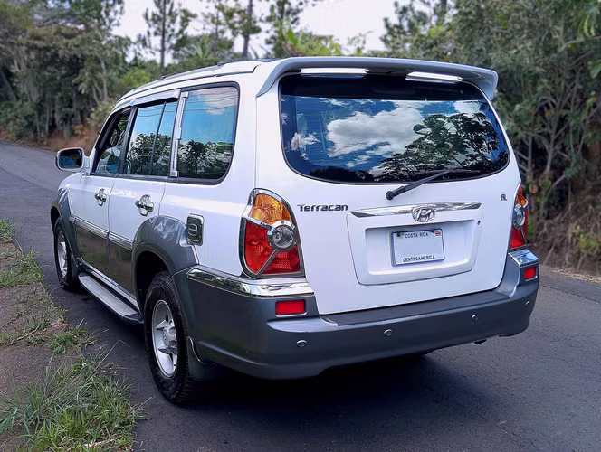 Hyundai Terracan 2001
