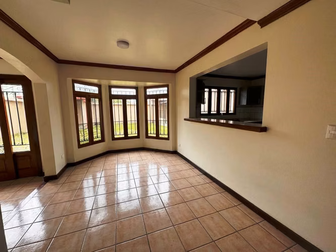 CASA EN LA URUCA. HOSPITAL DEL TRAUMA. CENARE. HOSPITAL MÉXICO.