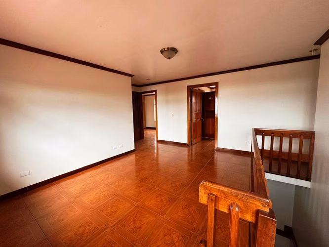 CASA EN LA URUCA. HOSPITAL DEL TRAUMA. CENARE. HOSPITAL MÉXICO.