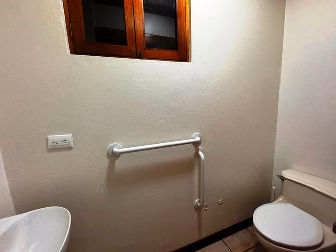 CASA EN LA URUCA. HOSPITAL DEL TRAUMA. CENARE. HOSPITAL MÉXICO.