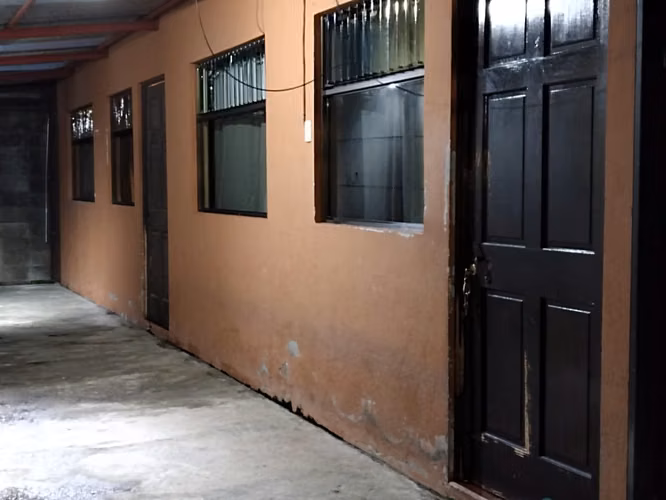 LC. id 40490 Venta de propiedad con 2 apartamentos y una casa - Imagen 3