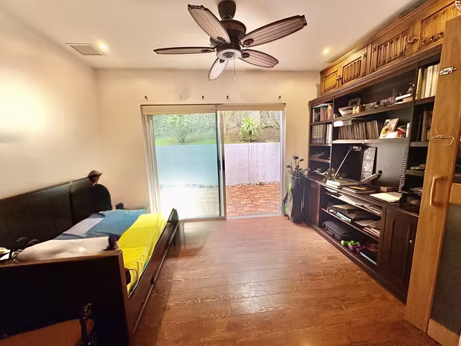 GUACHIPELIN ESCAZU! HERMOSA CASA  4 HAB + SERVICIO Y PISCINA PRIVADA