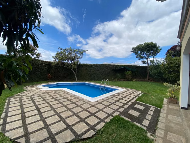 NL-  Amplia Casa con Piscina y gran zona verde ID 39361 - Imagen 9