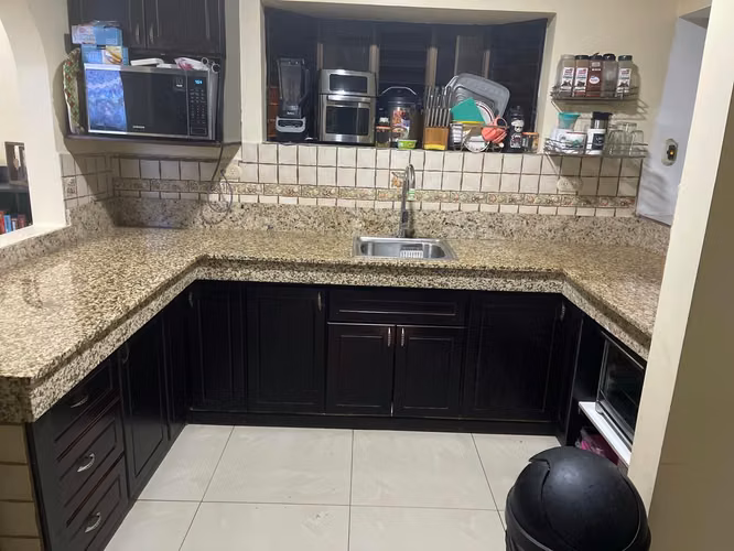 NL- Venta de Casa y dos Aptos en zona Residencial ID 39279