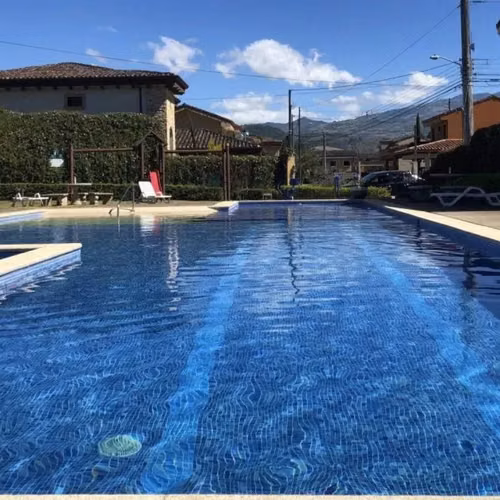 NL- Casa en condominio exclusivo en Cartago ID 38926