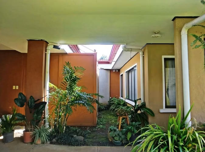 NL- Propiedad en Venta con Apto en Condominio La Unión (ID38873)