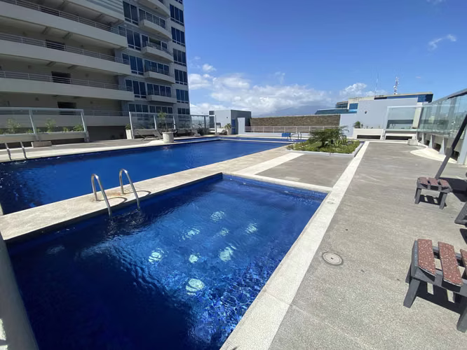 Venta Lujoso apartamento piso 13 1 habitacion 2 baños 2 parq. 2 bodegas en San José - Imagen 15
