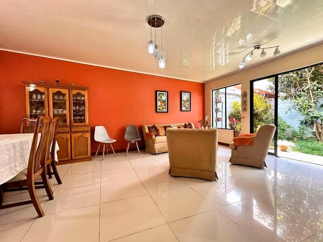 Venta de Casa en Zapote San José ( Urbanización El Trébol) - Imagen 5