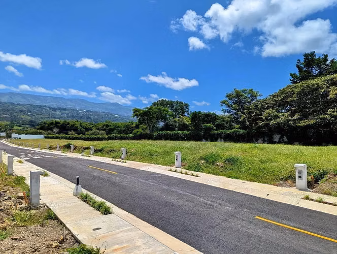Venta de Lotes en Ujarras, Paraíso de Cartago
