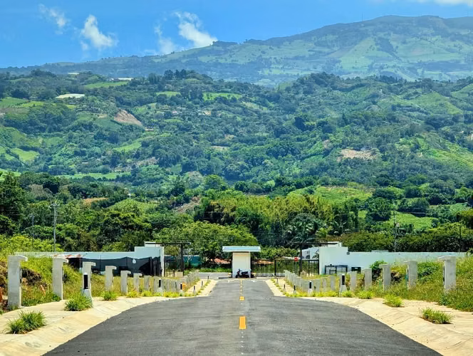 Venta de Lotes en Ujarras, Paraíso de Cartago