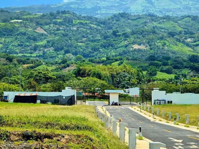 Venta de Lotes en Ujarras, Paraíso de Cartago