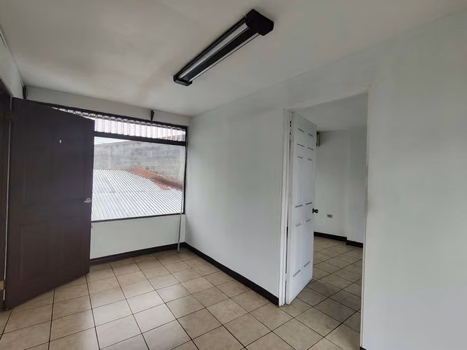 JV-Oficinas en alquiler Barrio Luján 25m2 ID # 40005