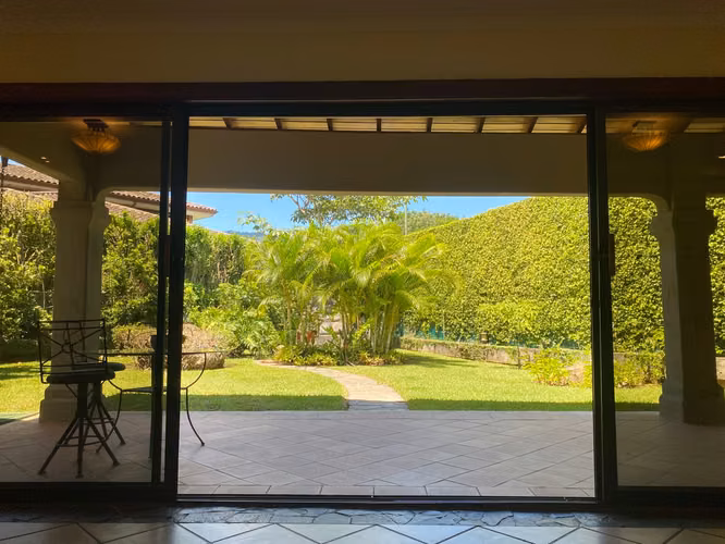 SE ALQUILA / VENDE CASA EN CONDOMINIO EN SANTA ANA* - Imagen 2