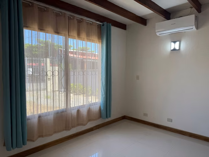 Venta de casa en Garabito, Jacó (MV)