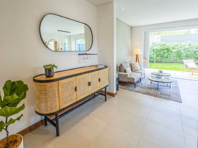 VENTA DE CASA EN CONDOMINIO ELEMENTS MODERNA - Imagen 2