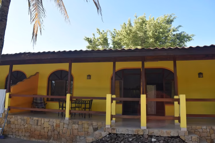 Complejo de 9 Apartamentos con Piscina Cerca de Playa Tamarindo