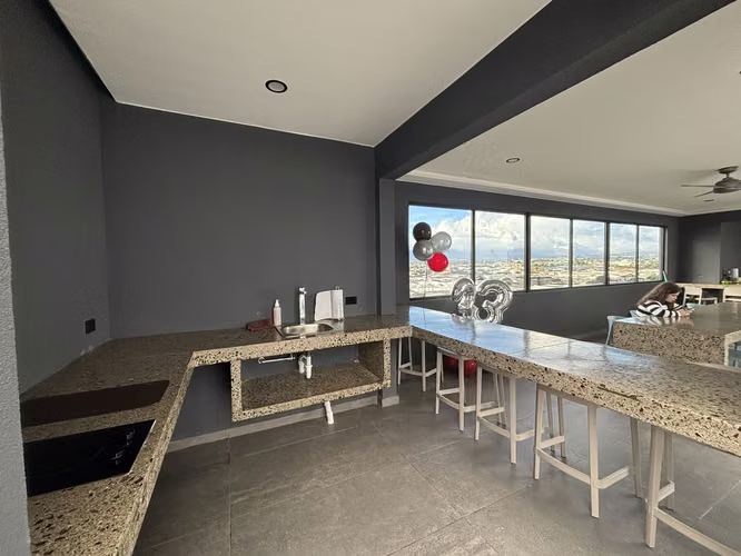 Apartamento Penthouse en Núcleo Sabana Sur amoblado