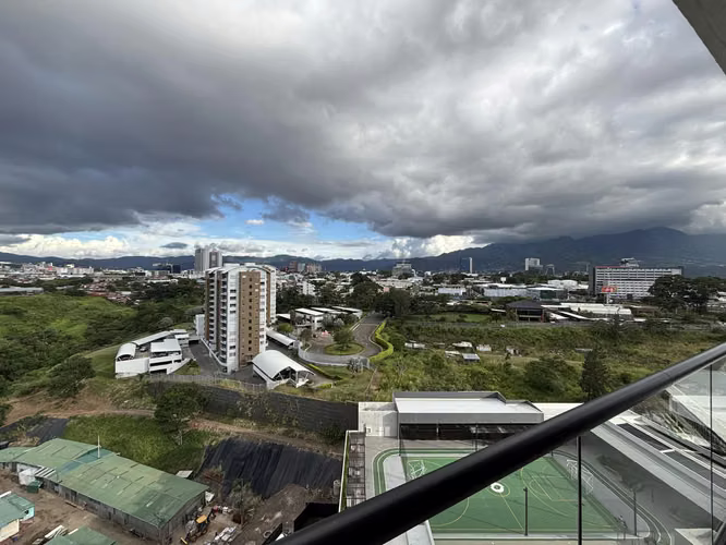 Apartamento Penthouse en Núcleo Sabana Sur amoblado