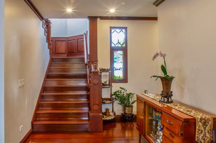 Victorian Garden House