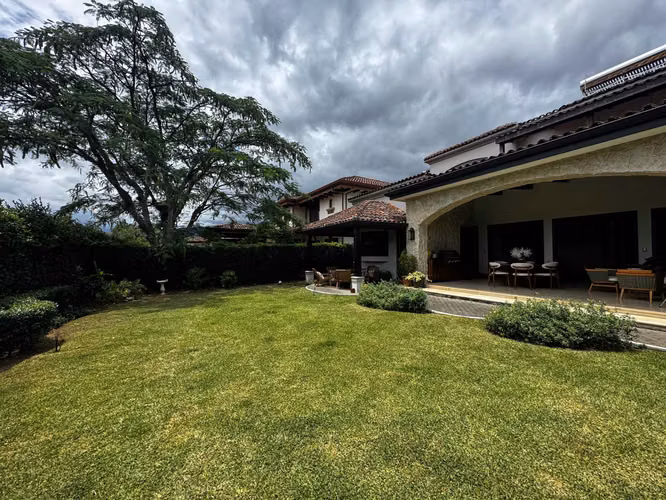 SE VENDE CASA EN CONDOMINIO HACIENDA REAL,SANTA ANA - Imagen 15