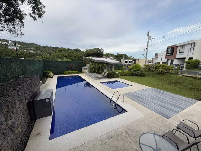 1 Condo land in Villa Colón 40 million colones