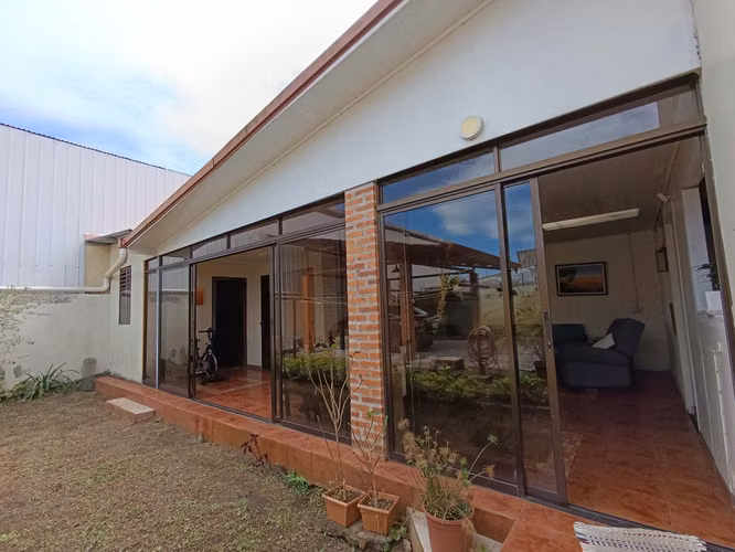 Venta Casa en Palmares- Cerca de todo