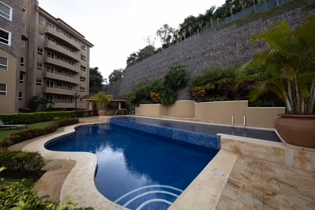 Escazú, lindas vistas, seguridad, con muebles - Imagen 2