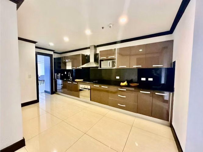 Sabana Sur - Amplio apartamento de 3 habitaciones + Servicio + Terraza - Imagen 5