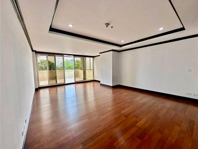 Sabana Sur - Amplio apartamento de 3 habitaciones + Servicio + Terraza - Imagen 6