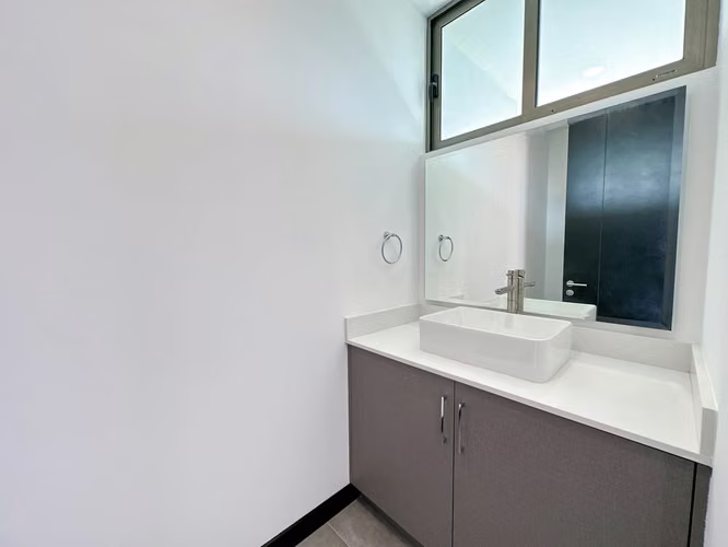 Alquiler de moderna casa con espectaculares vistas en Escazú - Imagen 18