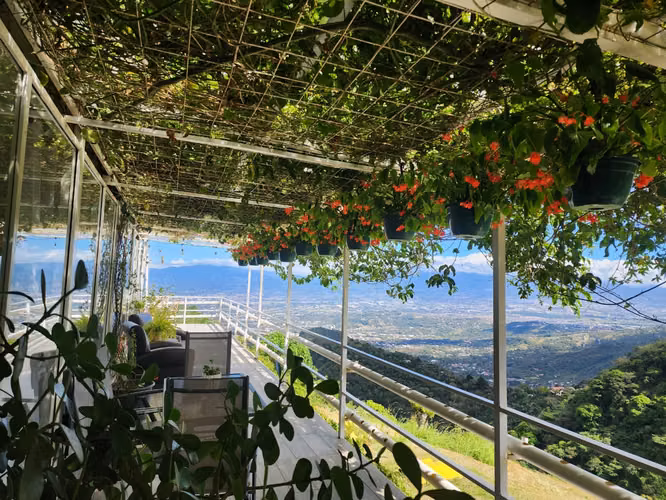 OPORTUNIDAD UNICA CON LA MEJOR VISTA DE TODO SANTA ANA Y AL MEJOR PRECIO - Imagen 17