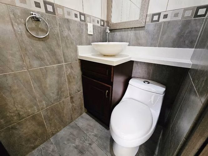 Vendo casa independiente en La Angelina Cartago