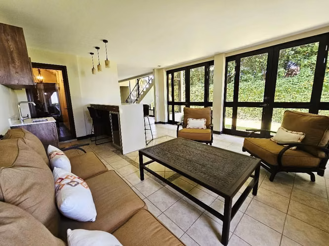 Vendo casa independiente en La Angelina Cartago
