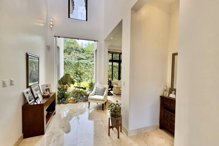Venta de casa en Santa Ana, Hacienda del Sol