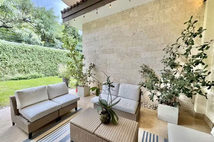 Venta de casa en Santa Ana, Hacienda del Sol