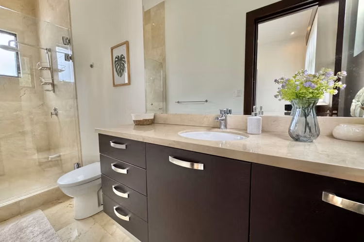 Venta de casa en Santa Ana, Hacienda del Sol