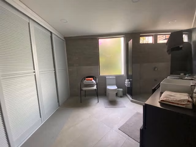 Casa independiente de una planta en San Rafael, Coronado